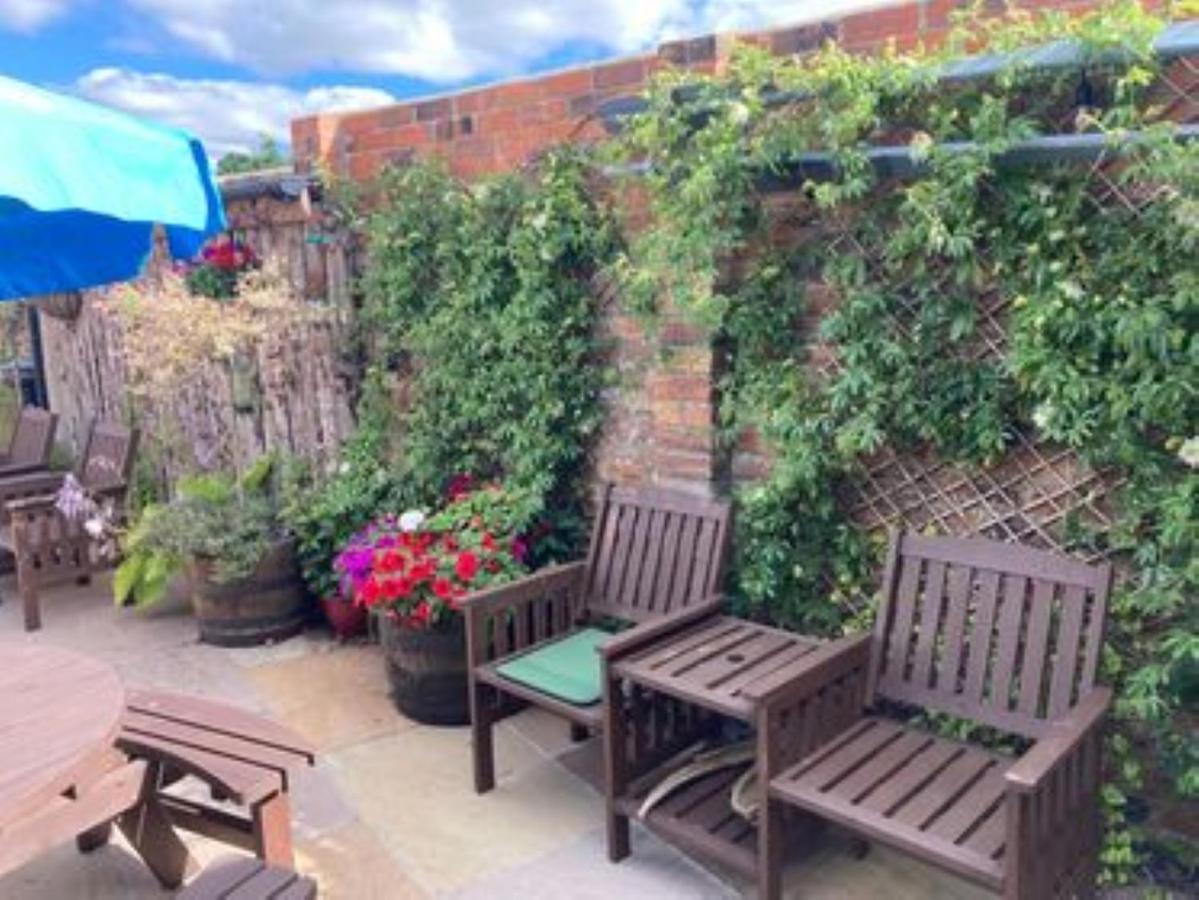 The Masons Arms Bed & Breakfast Norham Екстериор снимка