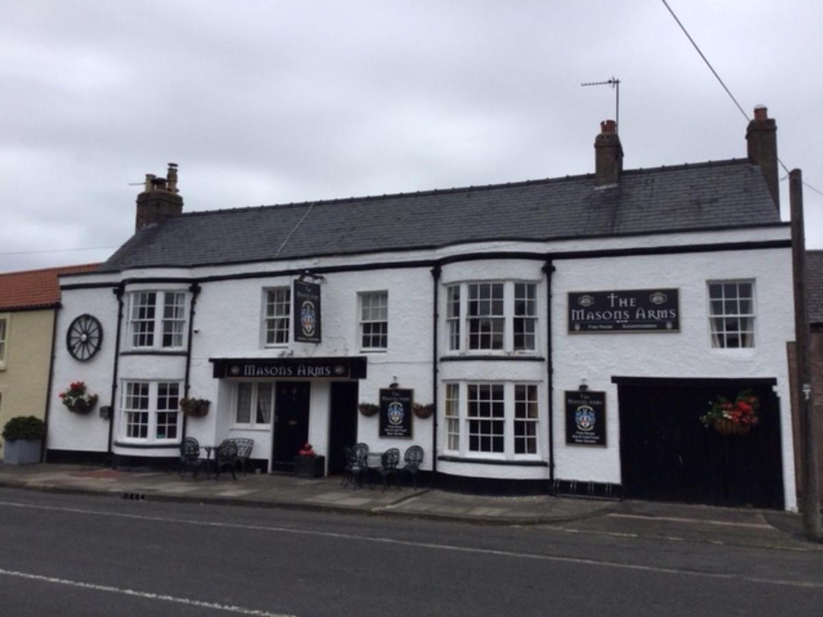 The Masons Arms Bed & Breakfast Norham Екстериор снимка