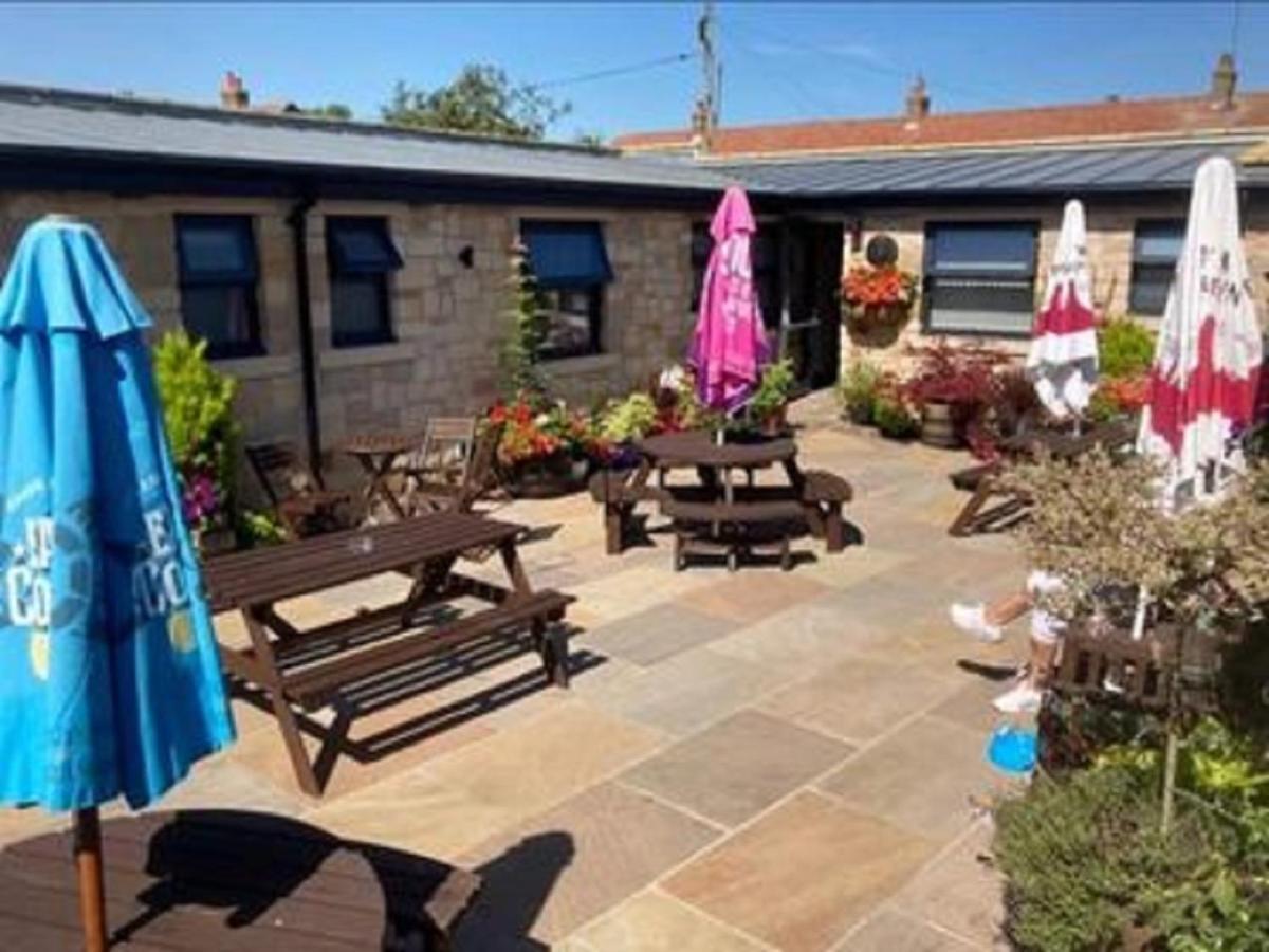 The Masons Arms Bed & Breakfast Norham Екстериор снимка